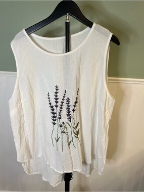 Sleeveless Ivory Tank Top with Lavender Embroidery